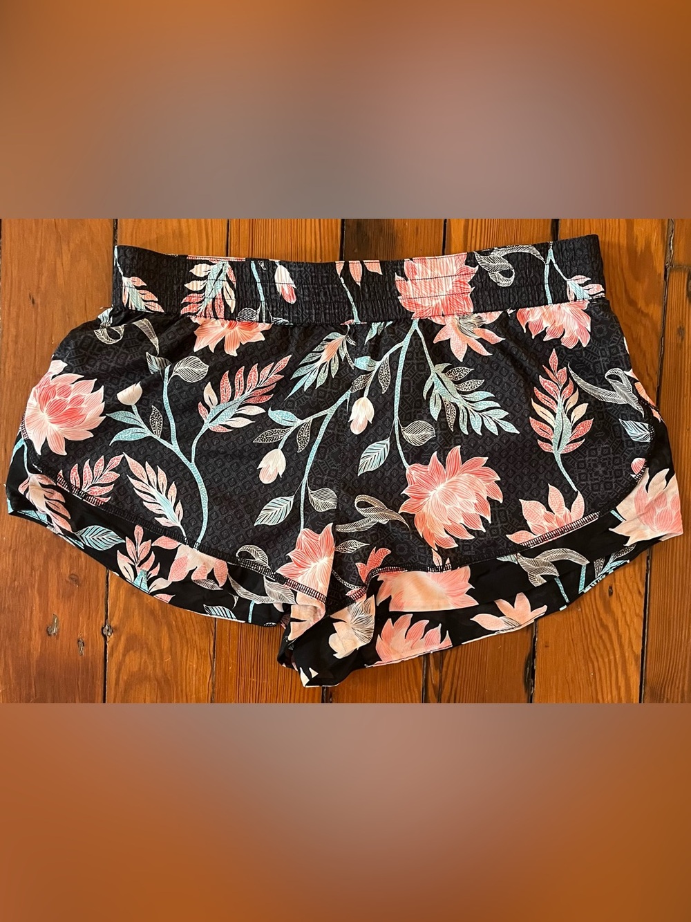 Seafolly Floral Lightweight Micro Shorts | Women’s XL | Excellent Condition